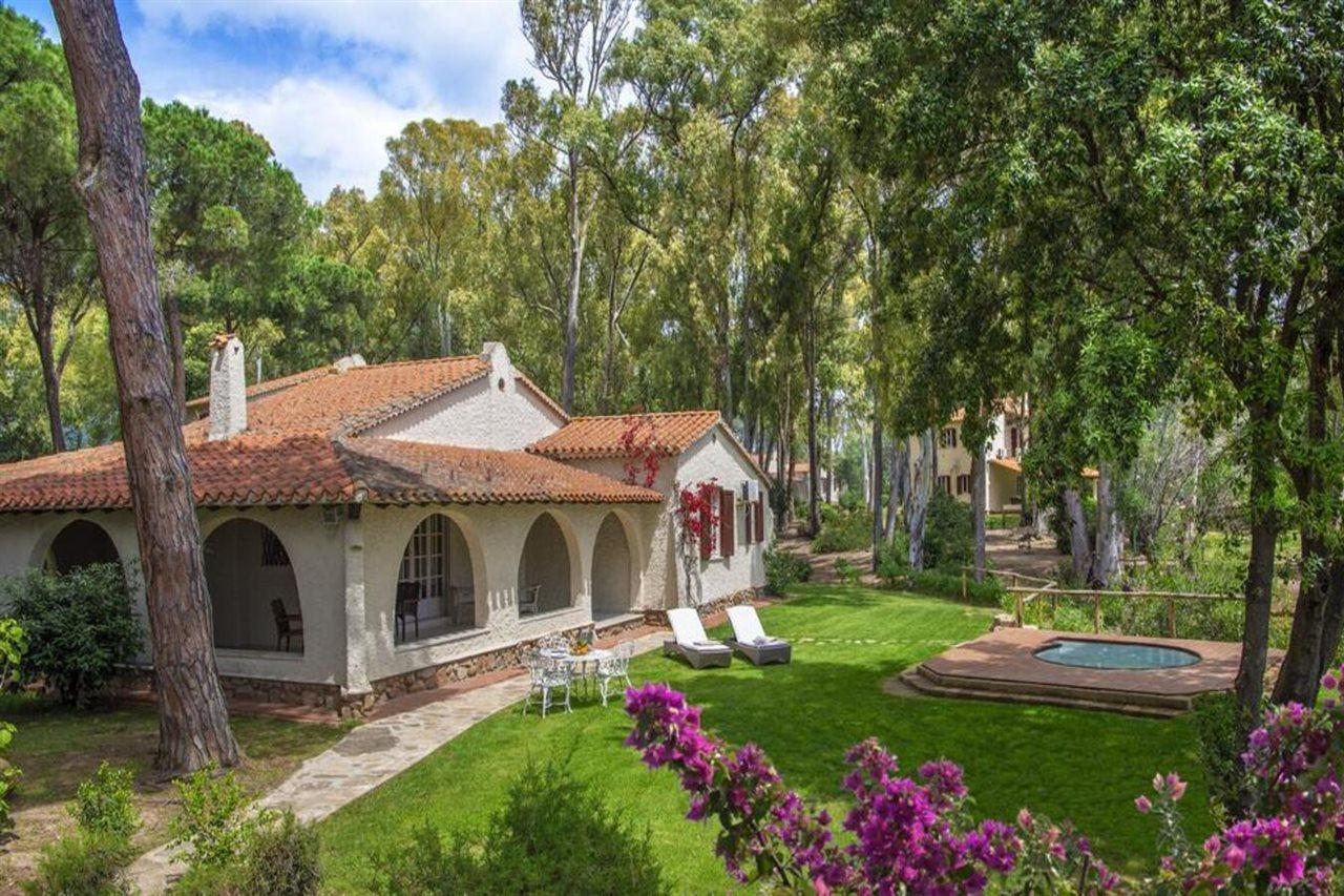 Is Morus Relais Otel Santa Margherita di Pula Dış mekan fotoğraf