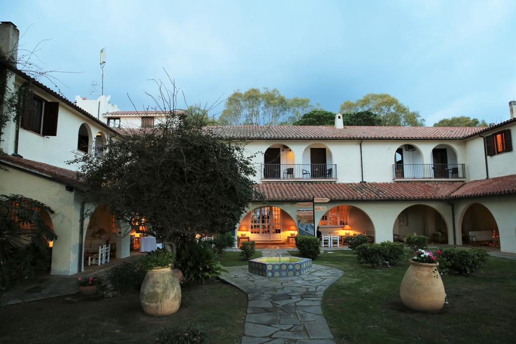 Is Morus Relais Otel Santa Margherita di Pula Dış mekan fotoğraf