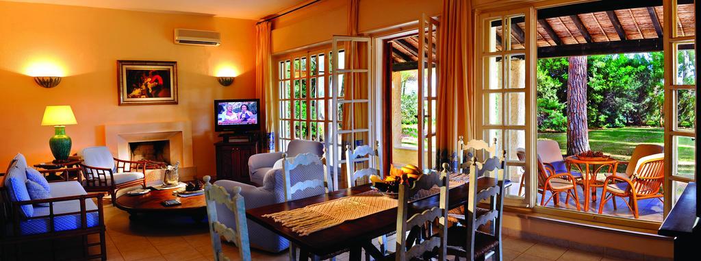 Is Morus Relais Otel Santa Margherita di Pula Dış mekan fotoğraf